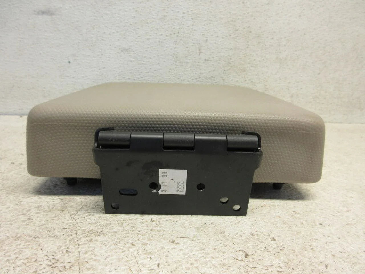 Pre-Owned 2008 Ford Escape Center Console Lid OEM LKQ (Good)