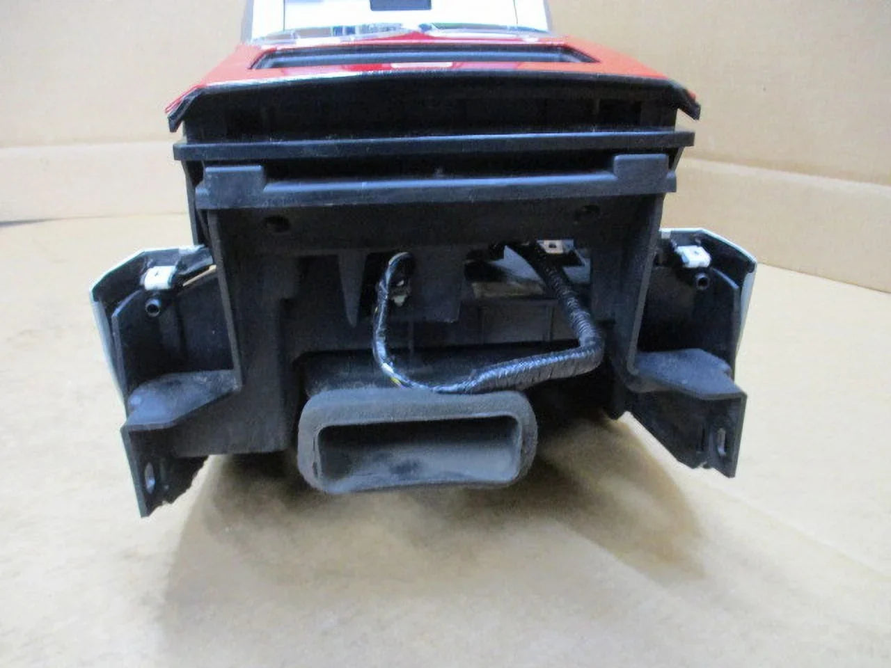 Pre-Owned 2009 Ford F150 Platinum Black Floor Center Console w/ Red Top Trim OEM LKQ (Good)