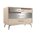 Moderne Ladekast met Metalen Accenten en Houten Afwerking