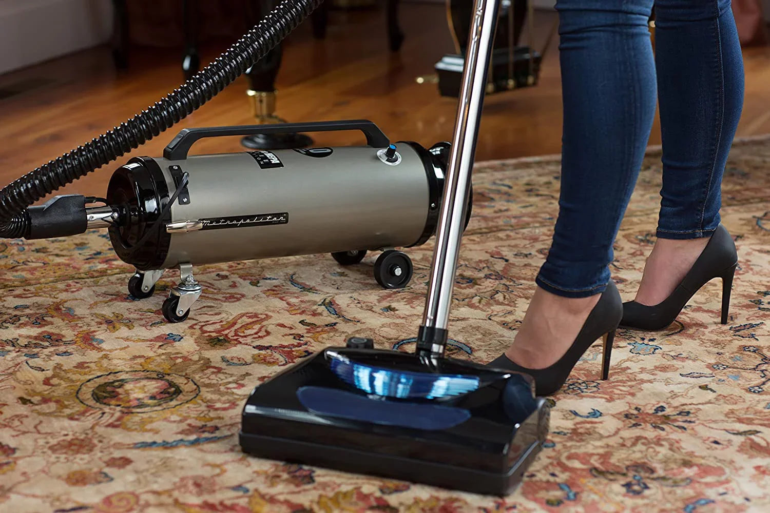 Metrovac Evolution with Voltage-driven Power Nozzle Variable Speed Full-Size