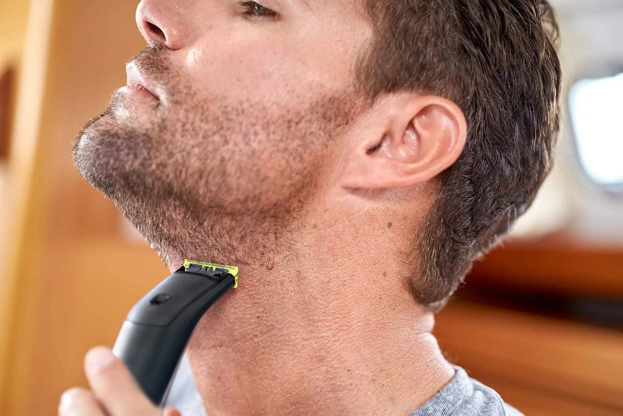 PHILIPS Norelco OneBlade Hybrid Styler Powered Trimmer & Shaver; QP6510 + OneBlade Body Kit; 3 Pieces; Black