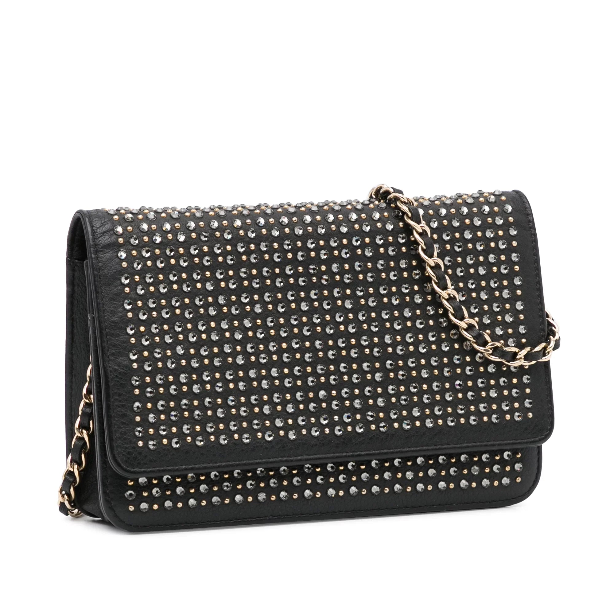 Pre-Owned Authenticated Chanel Studded Wallet on Chain Calf Leather Black Crossbody Bag Unisex (Good)