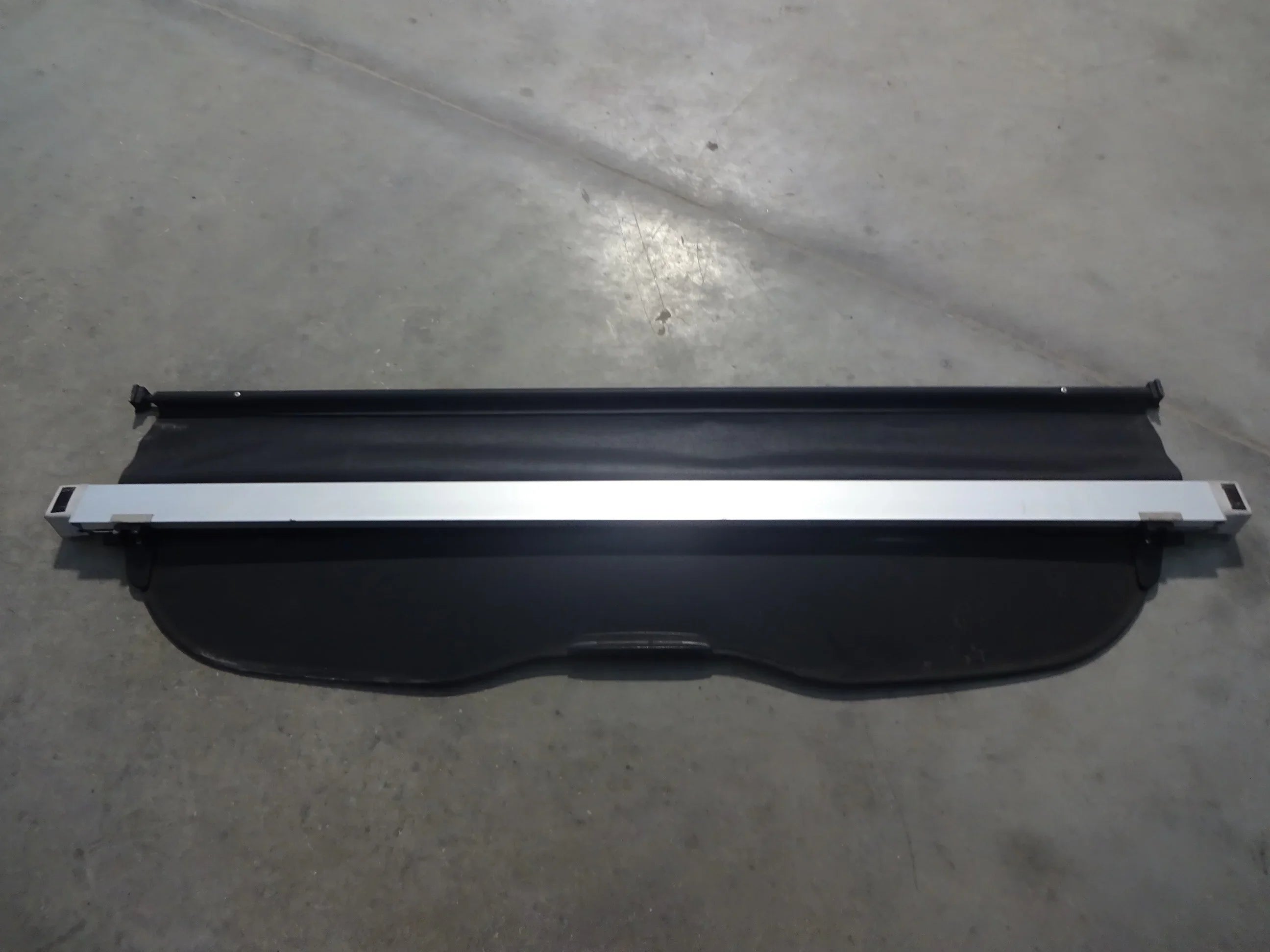 Pre-Owned 2012 Subaru Forester Rear Grey Retractable Cargo Cover OEM (Good)