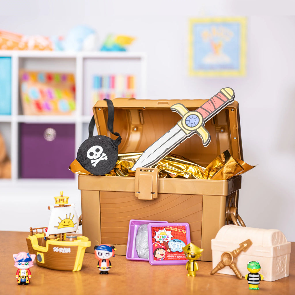 Ryans World Cap`n Ryan`s Micro Mystery Treasure Chest Toy