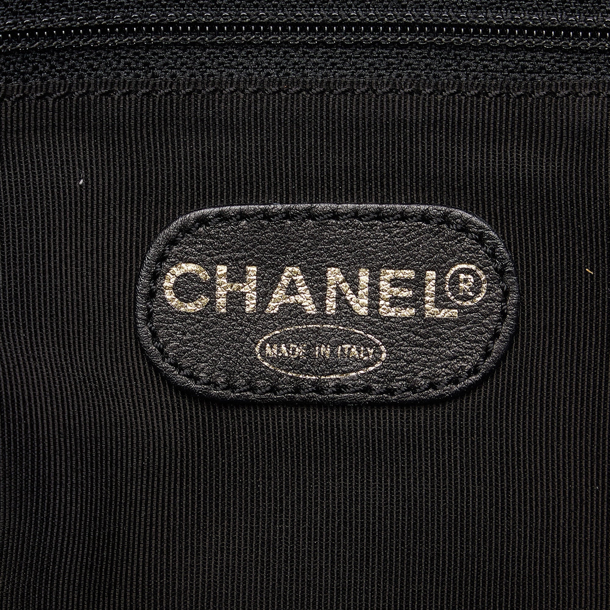 Pre-Owned Authenticated Chanel CC Tote Lambskin Leather Black Tote Bag Unisex (Good)
