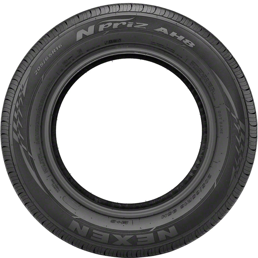 Nexen N'Priz AH8 All Season 235/60R16 100H Passenger Tire