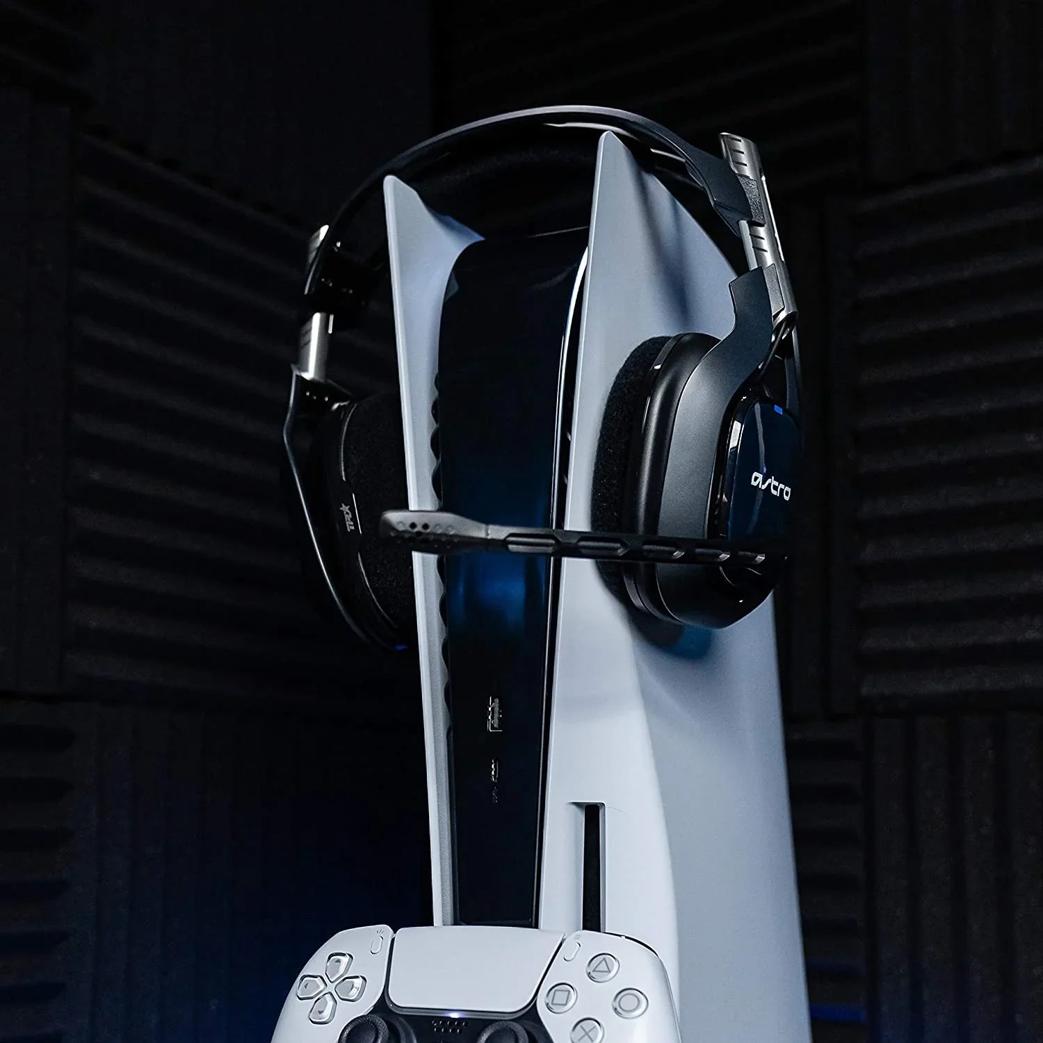 ASTRO Gaming A40 TR Wired Headset with Astro Audio V2 for PlayStation 5; PlayStation 4; PC; Mac Like New Black Blue