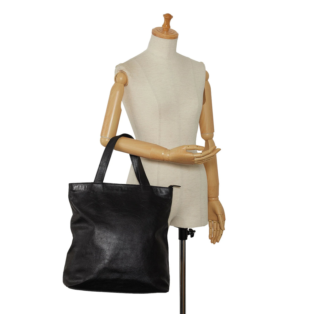 Pre-Owned Authenticated Chanel CC Tote Lambskin Leather Black Tote Bag Unisex (Good)