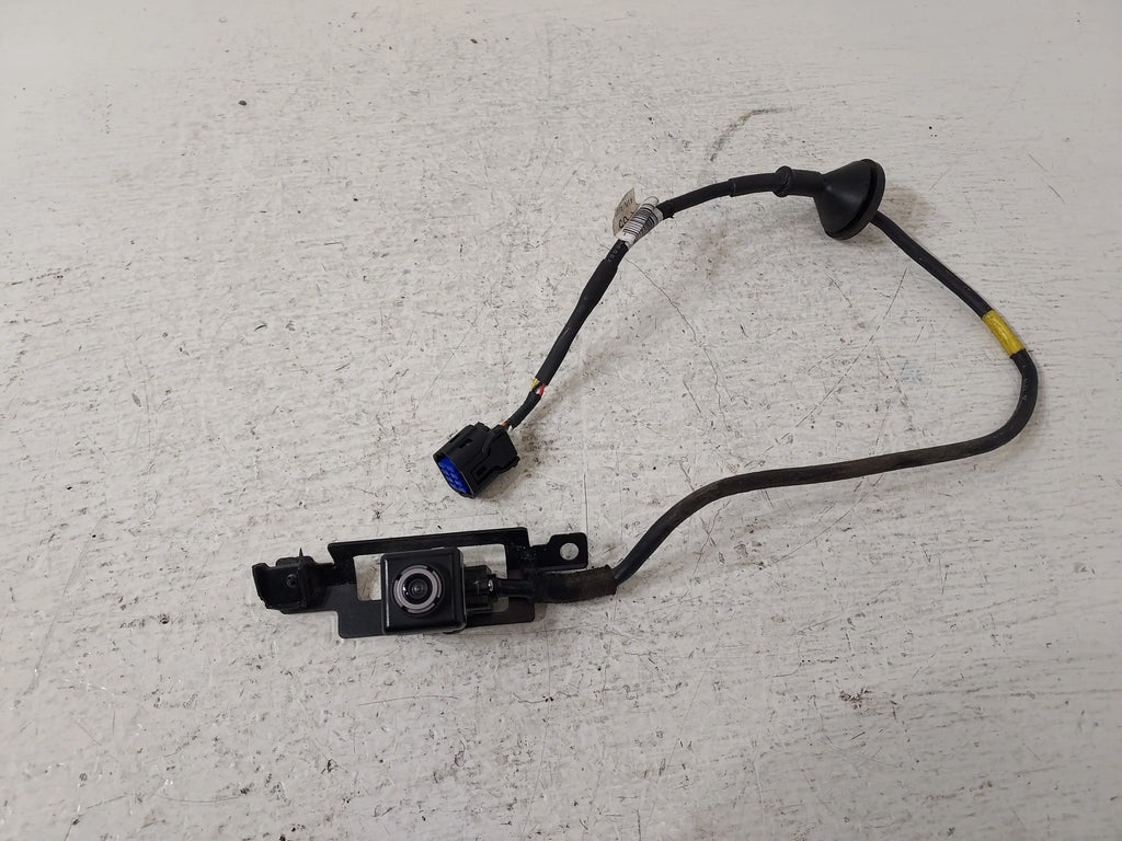 Pre-Owned 2017-2019 Kia Soul Liftgate Mount Rear View Camera OEM LKQ (Good)