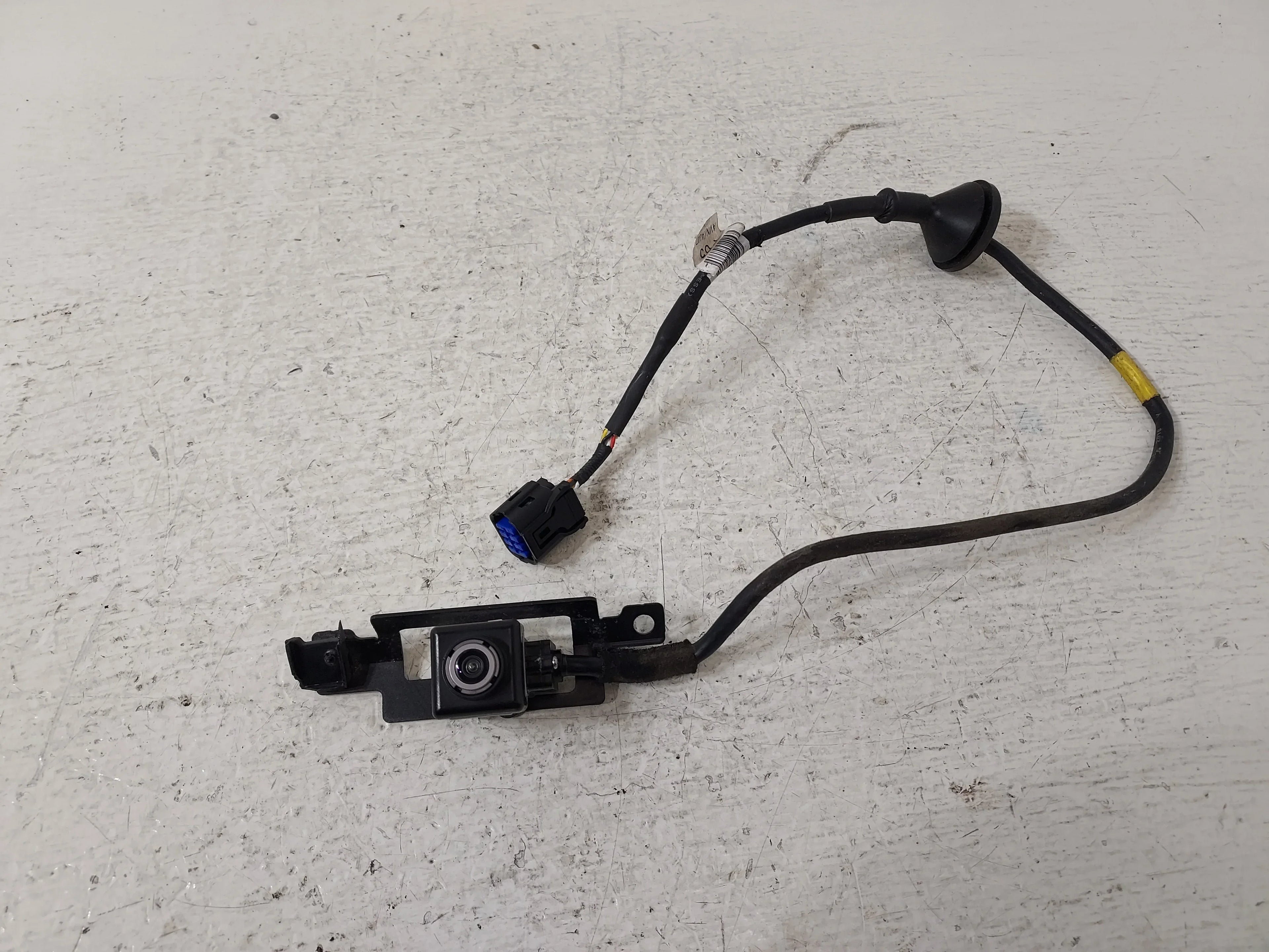 Pre-Owned 2017-2019 Kia Soul Liftgate Mount Rear View Camera OEM LKQ (Good)